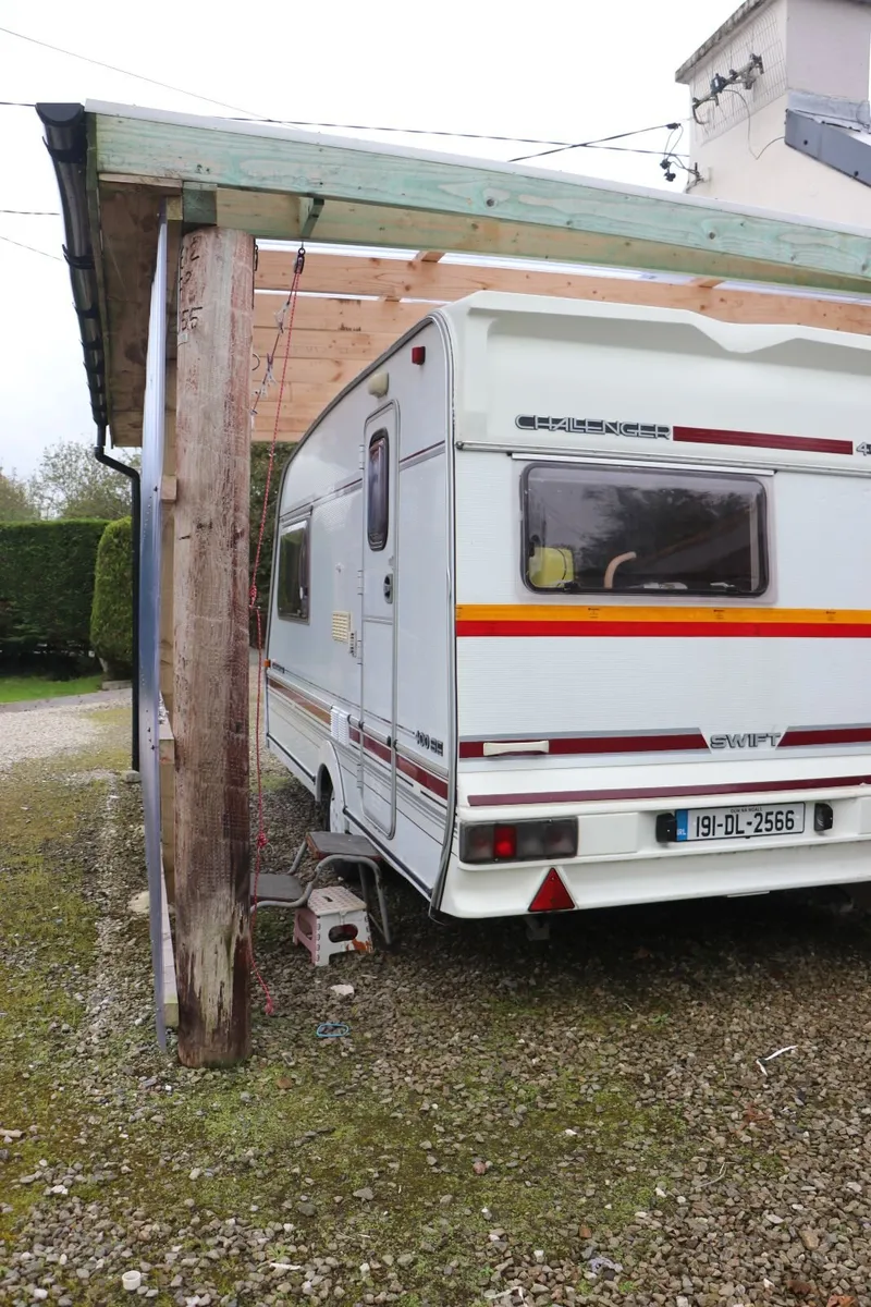 Caravan - Image 1
