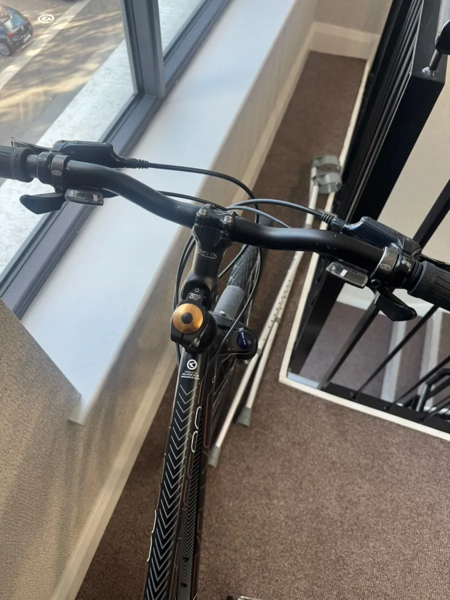 Kellys Cliff 90 hybrid bike - Image 3