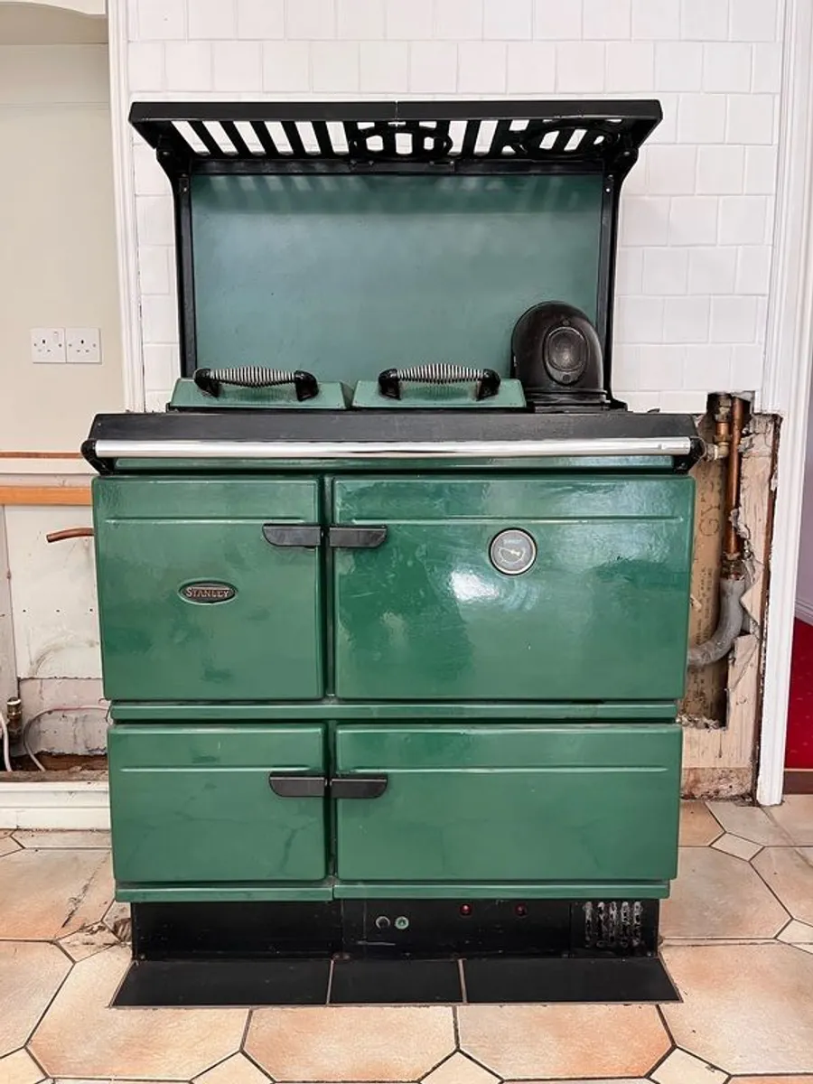 Oil-Fired Stanley 100K Cooker & Boiler - Image 1