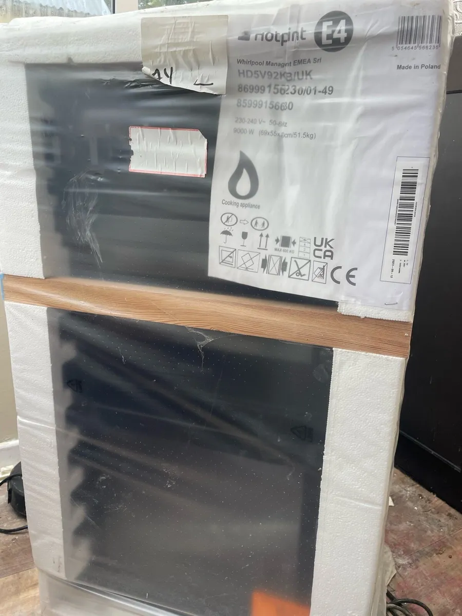 Hotpoint electric cooker - Image 1
