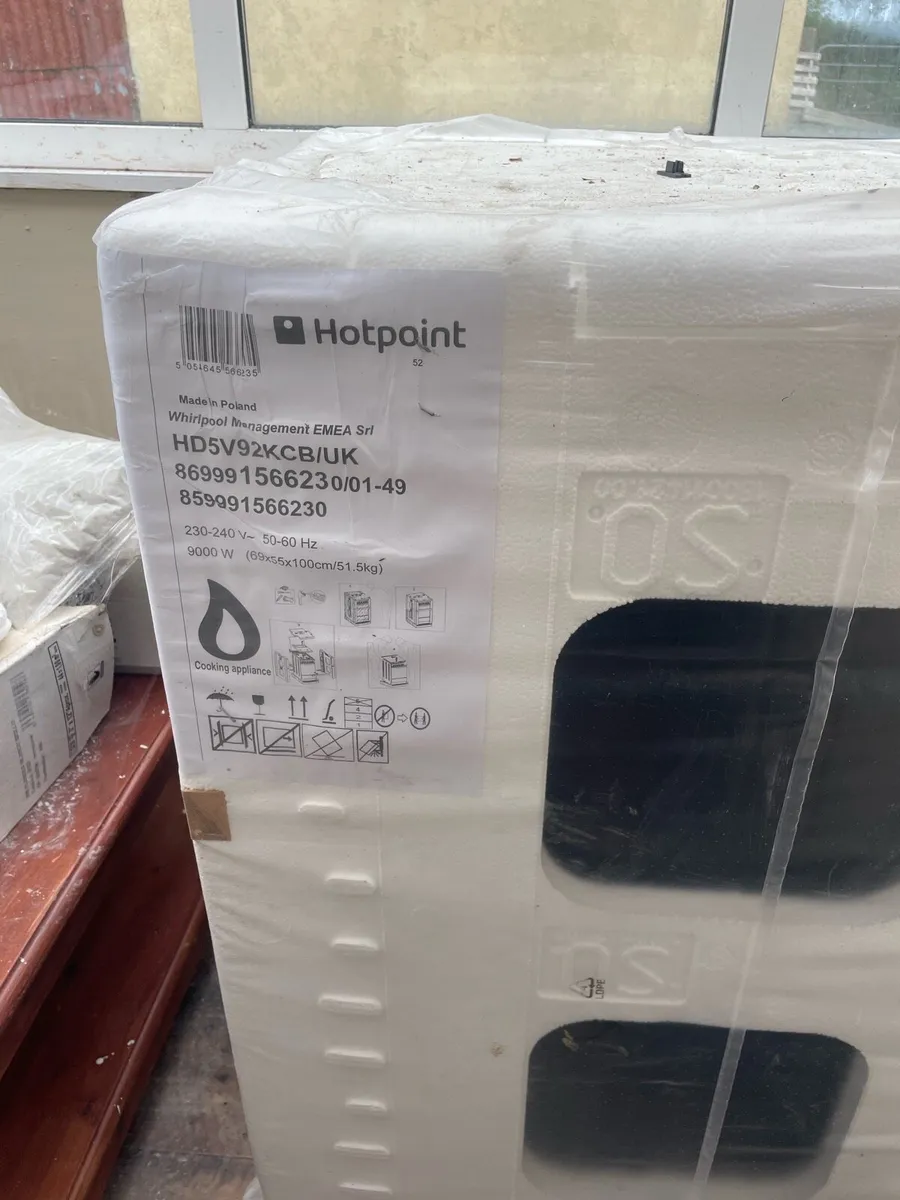 Hotpoint electric cooker - Image 2