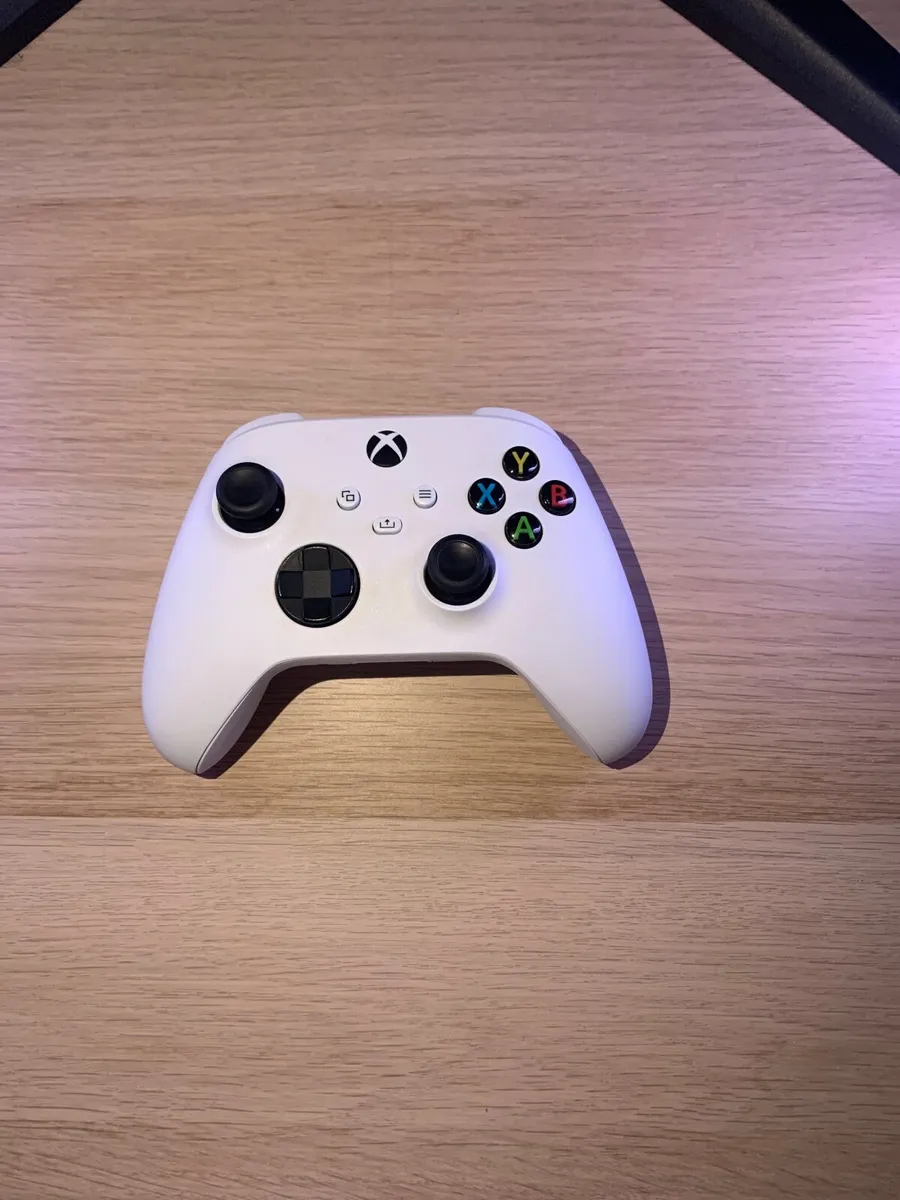 X box series x/s controller (robot white) - Image 1