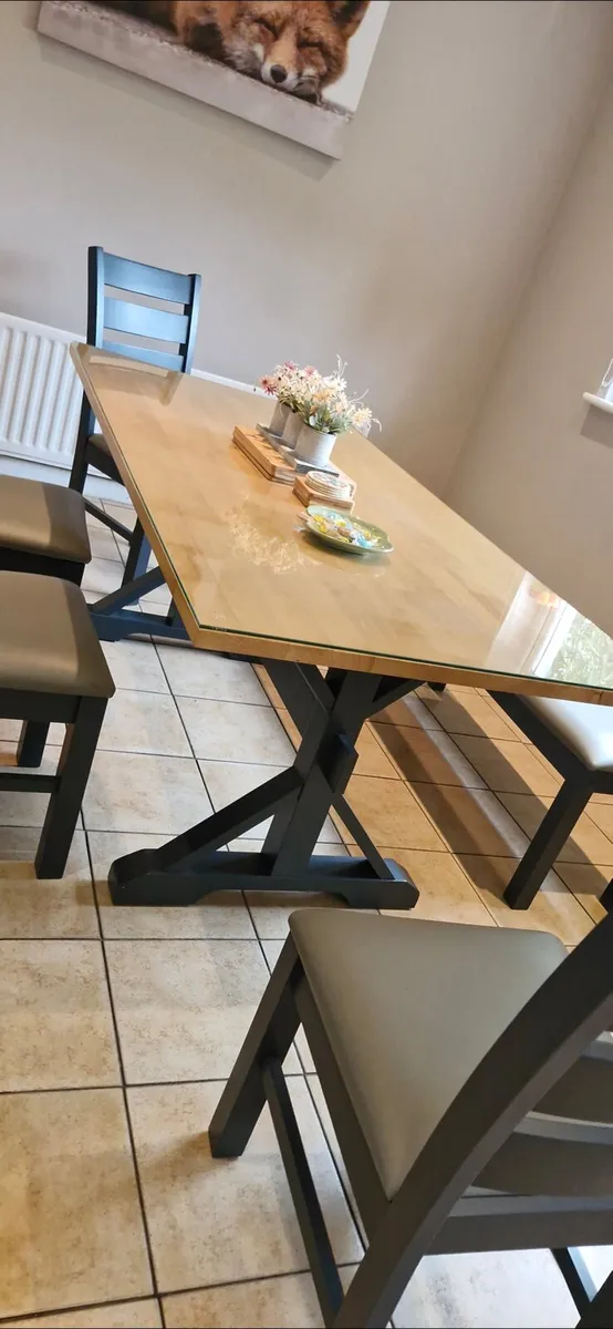 ^^ 6ft x 3ft county style dining table set ^^ - Image 1