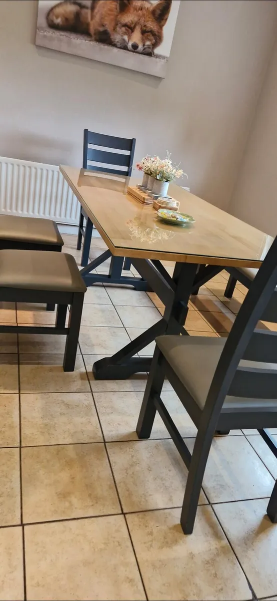 ^^ 6ft x 3ft county style dining table set ^^ - Image 2