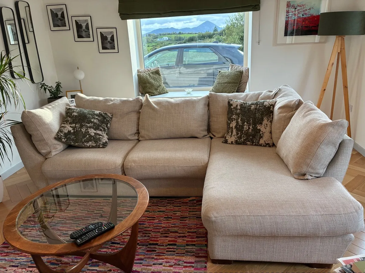 Corner sofa - Image 1