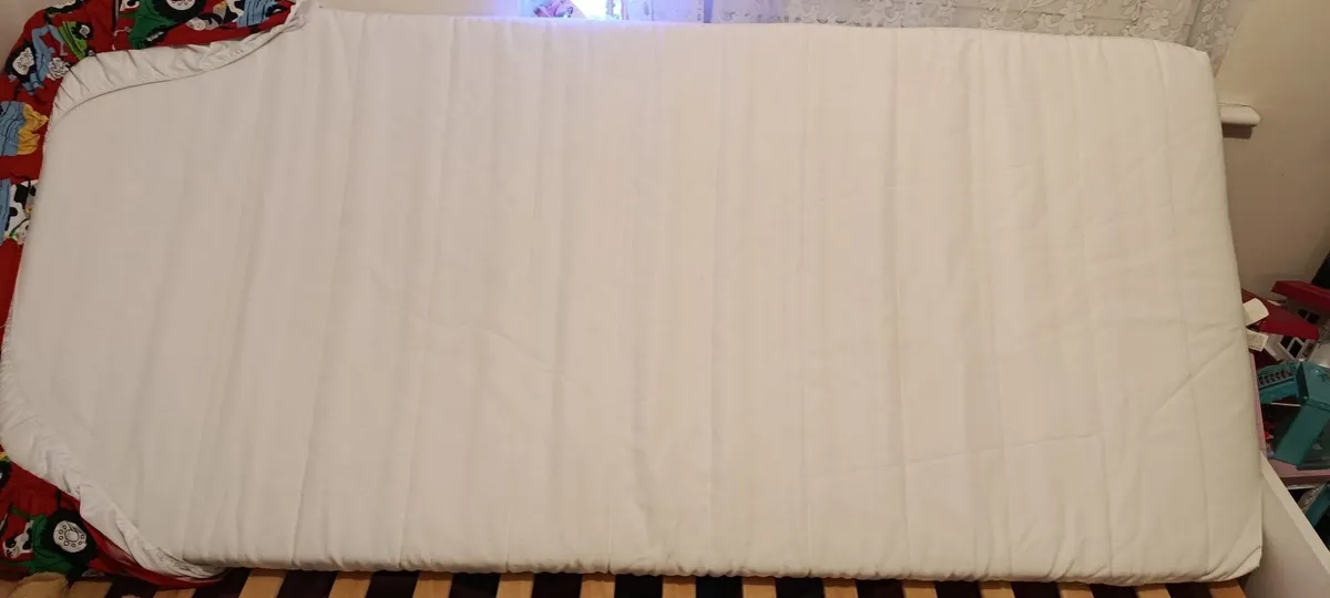 IKEA SLÄKT Single Bed with Mattress – 90x200 cm - Image 4