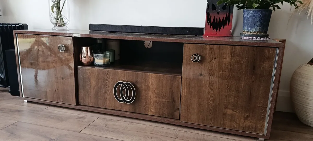 TV unit