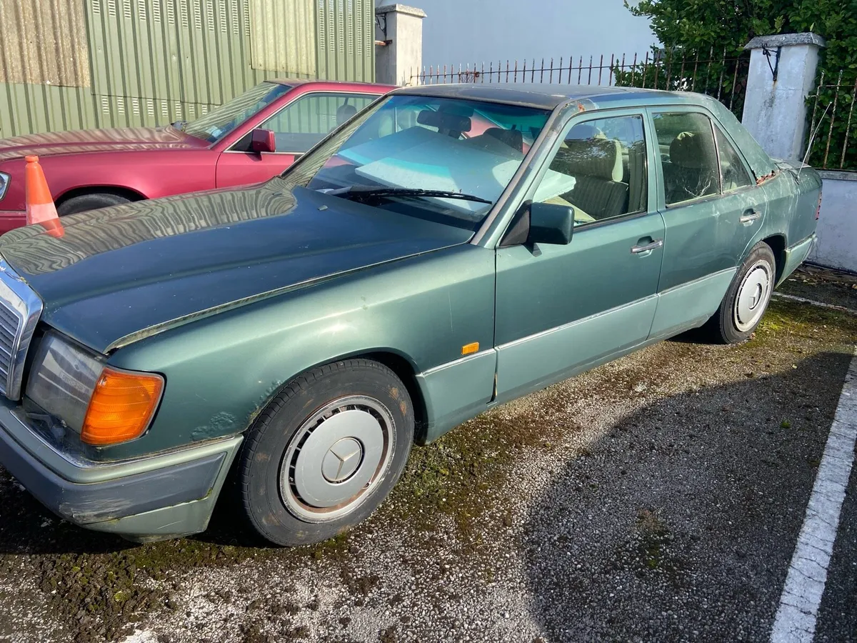 1993 Mercedes 250  D  vintage - Image 2