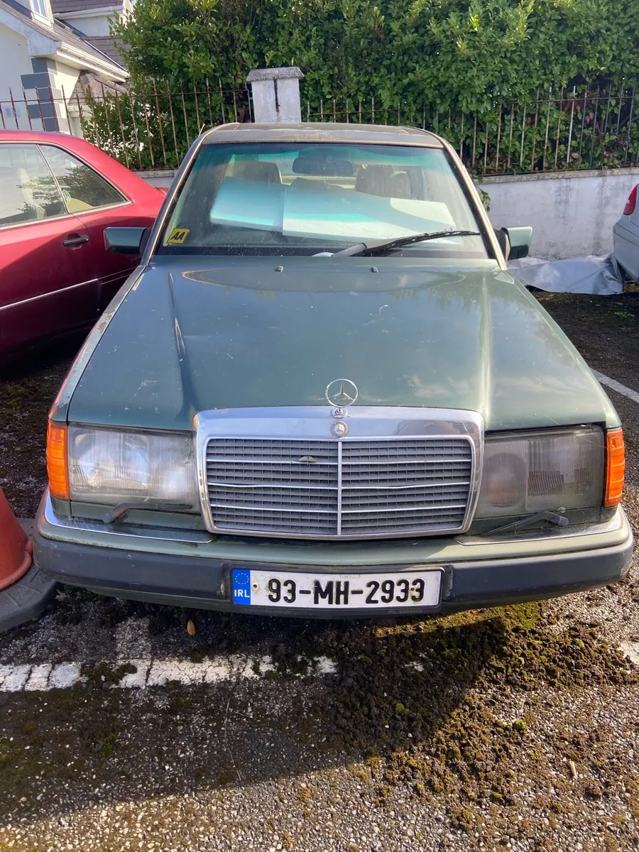 1993 Mercedes 250  D  vintage - Image 4