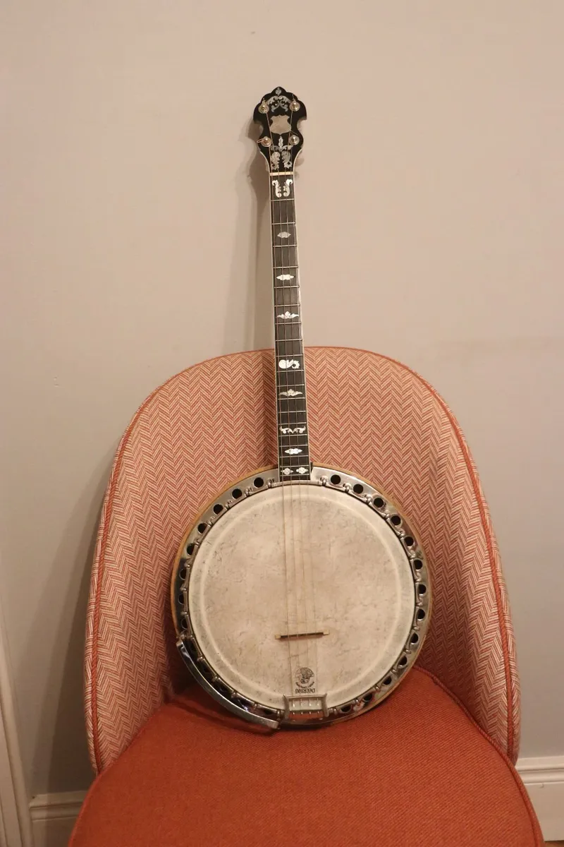 Cliiord Essex Paragon tenor banjo - Image 1