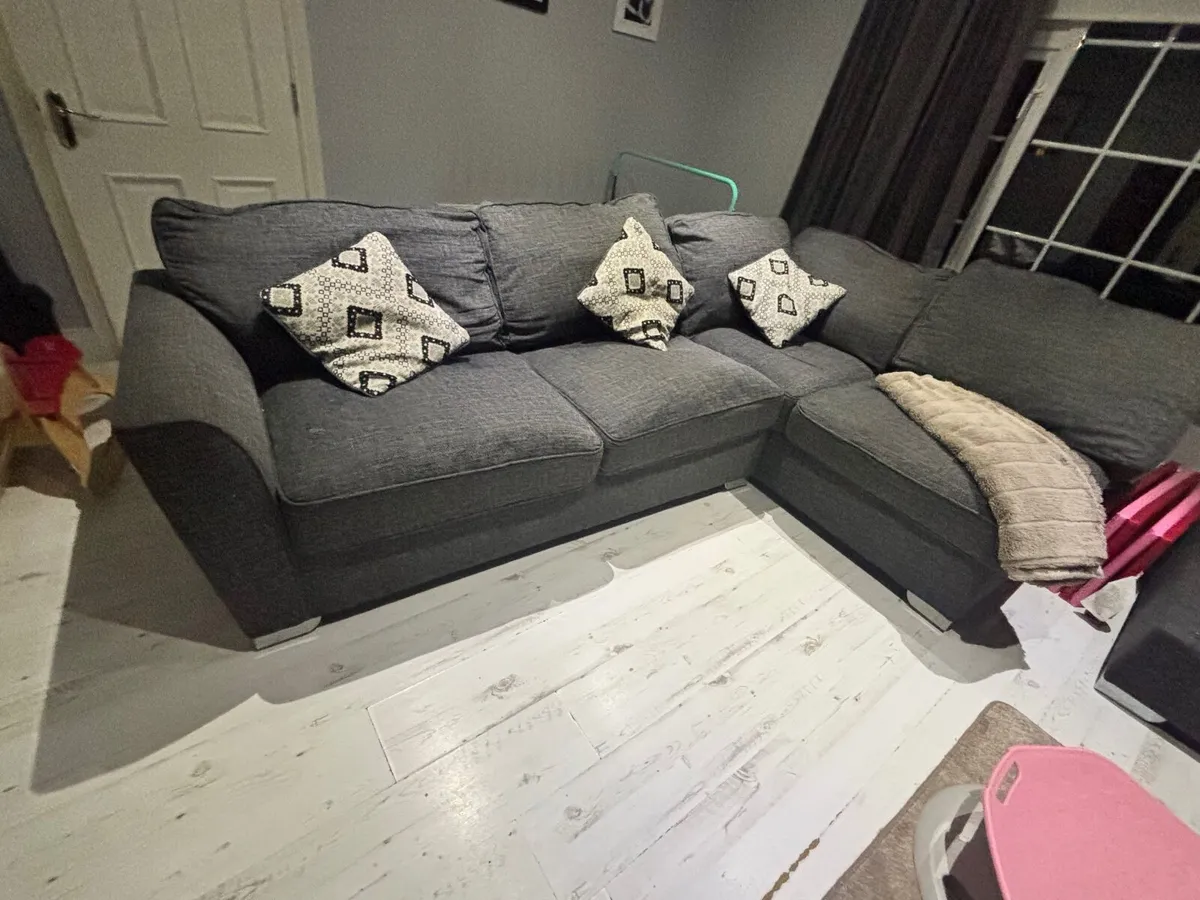 L shape couch with footstool - Image 1