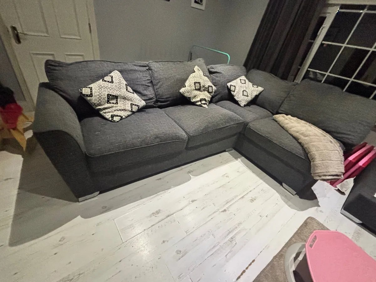 L shape couch with footstool - Image 2