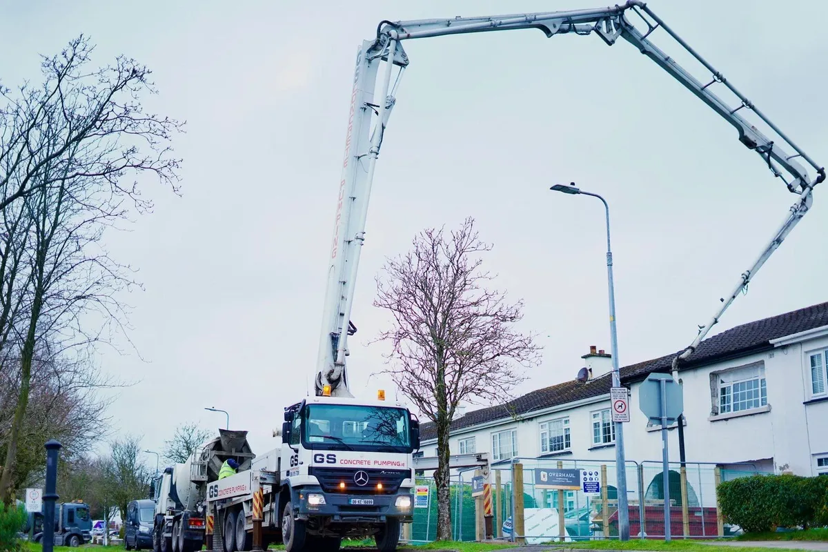 37 m boom pump hire – nationwide - Image 4