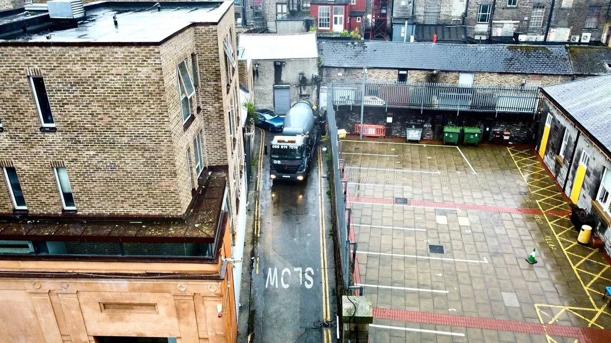 Mini mix concrete – 2-axle, restricted access - Image 2