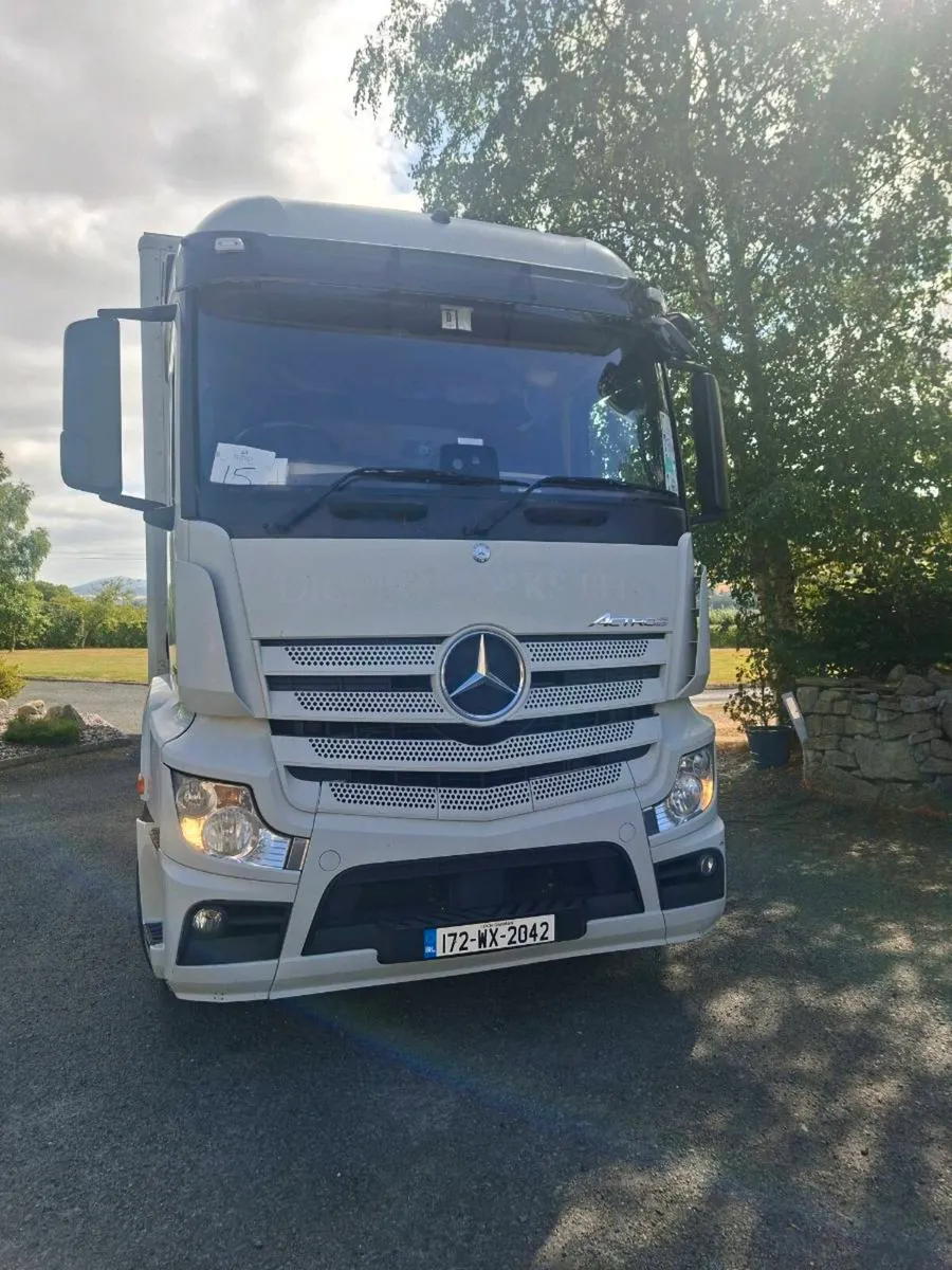 Mercedes Actros 1824L - Image 2