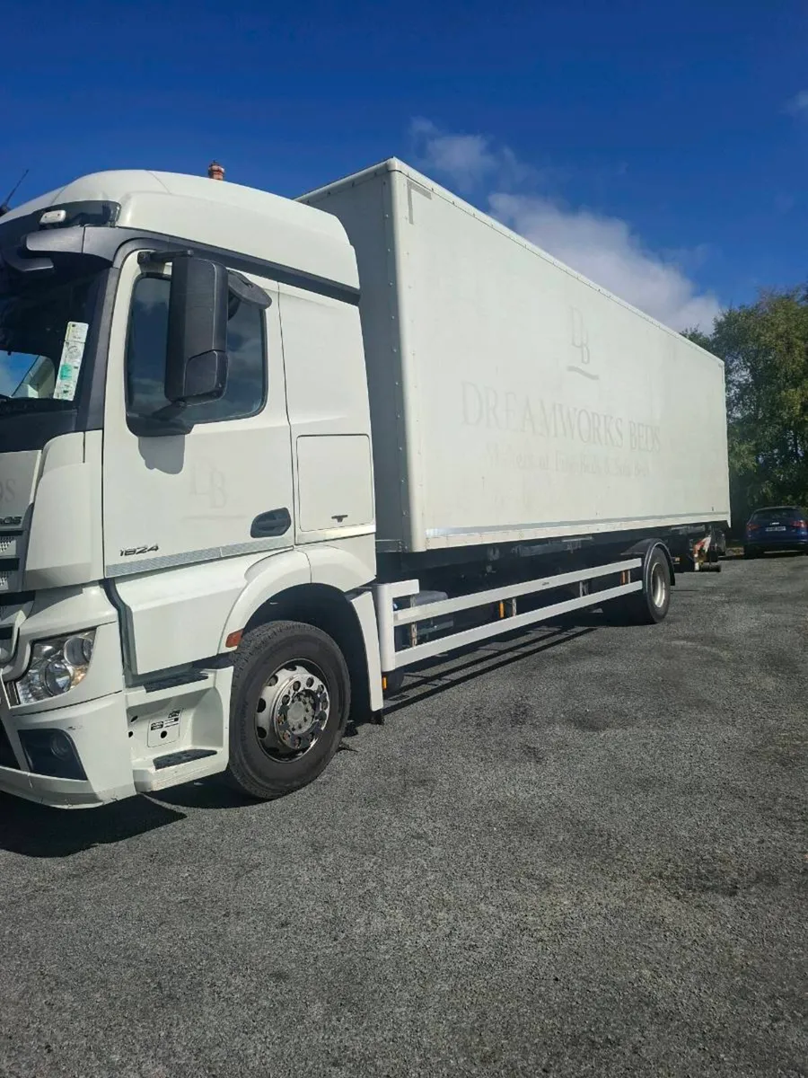 Mercedes Actros 1824L - Image 3
