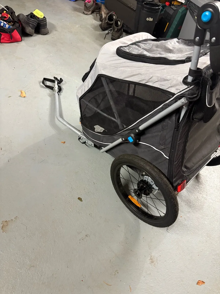 Dog trailer for bike - Image 1