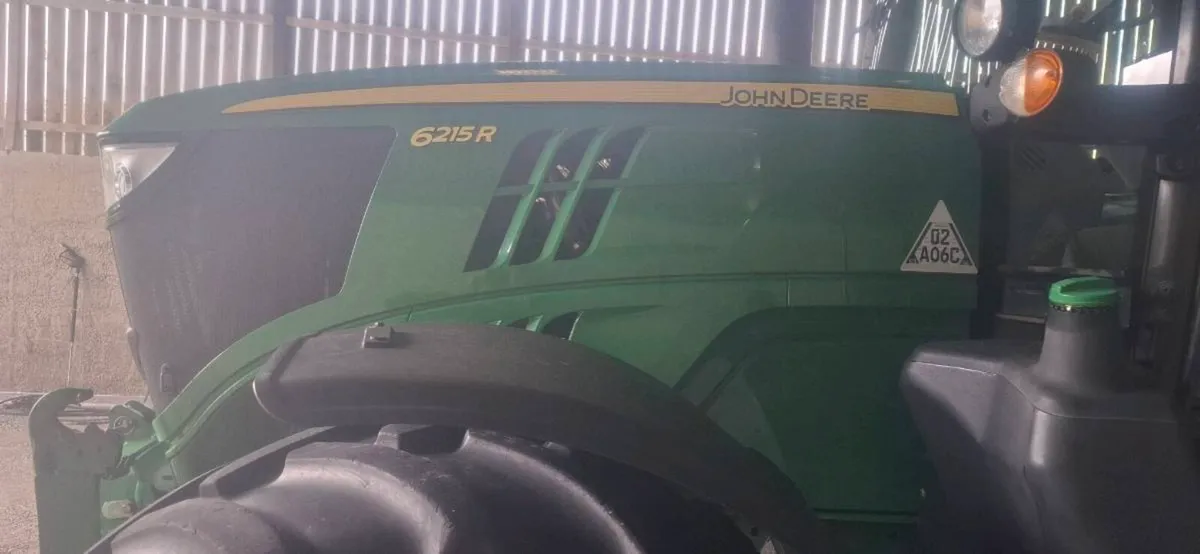 John deere 6215r - Image 2