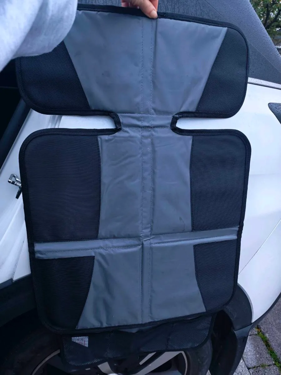 Car booster and protective mat - Image 3