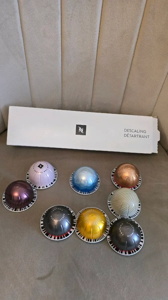 Nespresso Vertuo Next coffee machine with capsule - Image 3