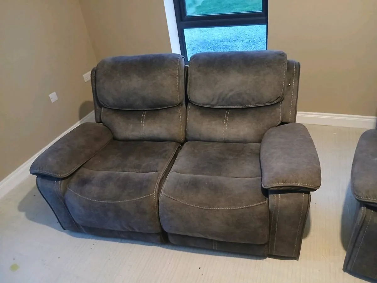 Sofa - Image 3