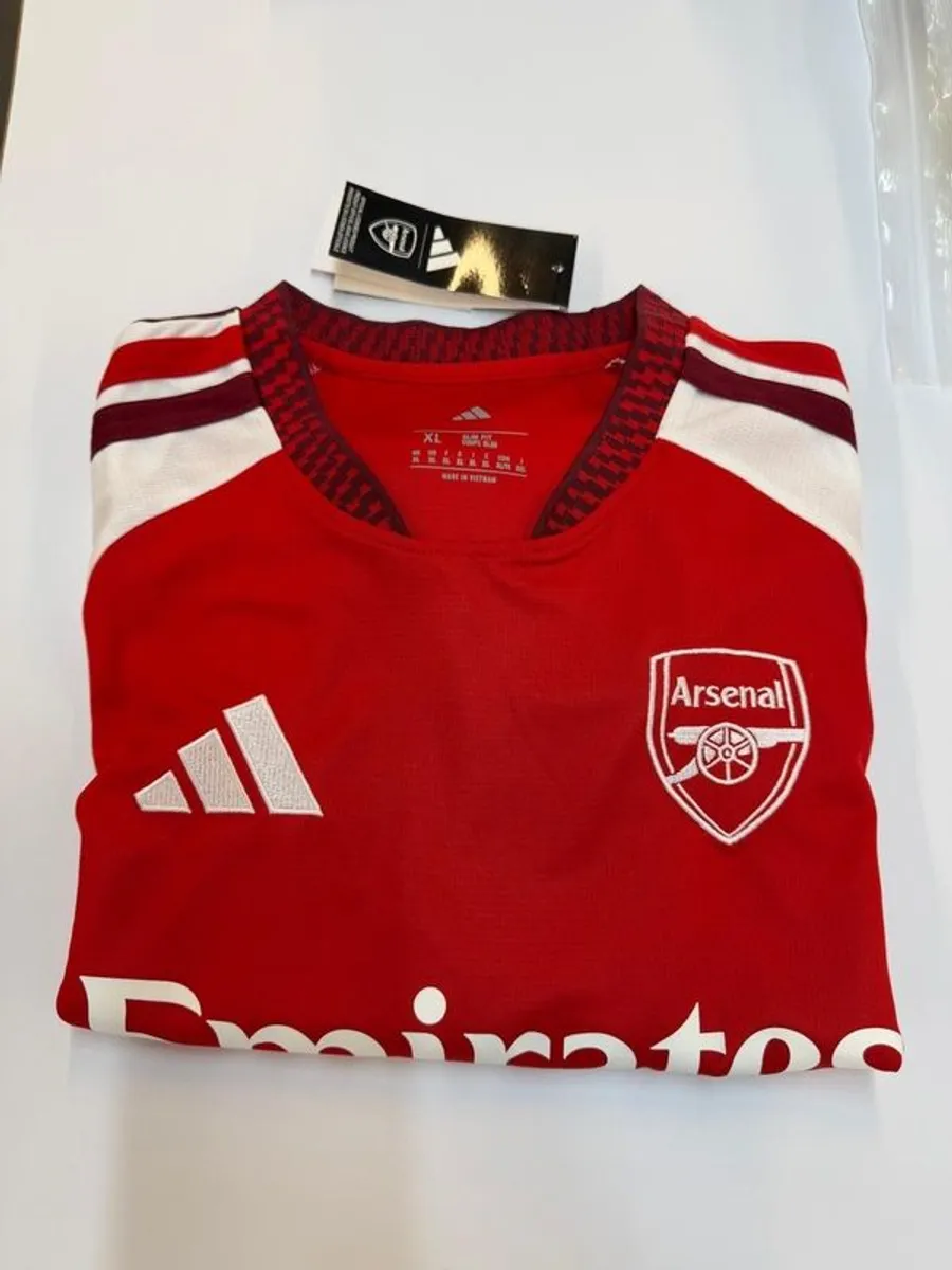 Arsenal Jersey 26/27 - Image 1
