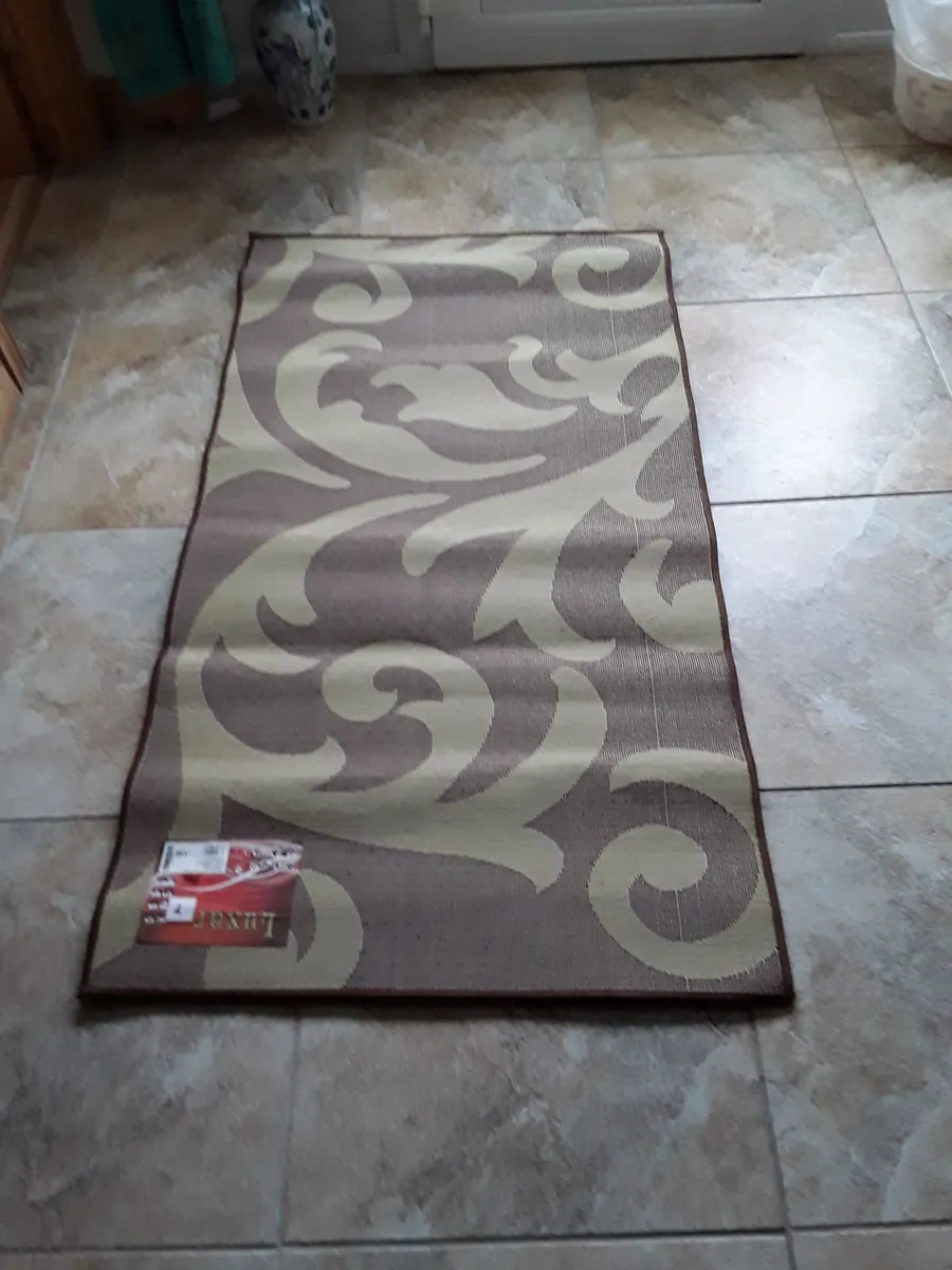 Brand new Rug never used colours lime green chocol - Image 2