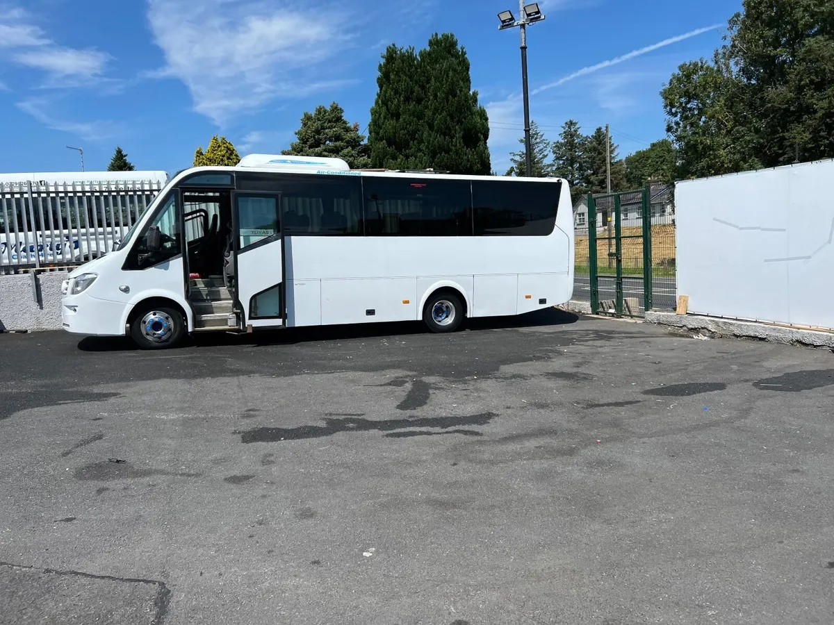 Mercedes-Benz Other 2015 - Image 4