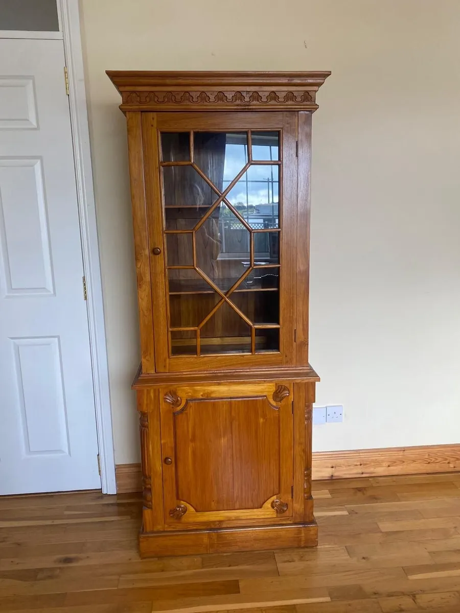 Display Cabinet - Image 1