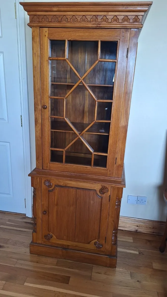 Display Cabinet - Image 2