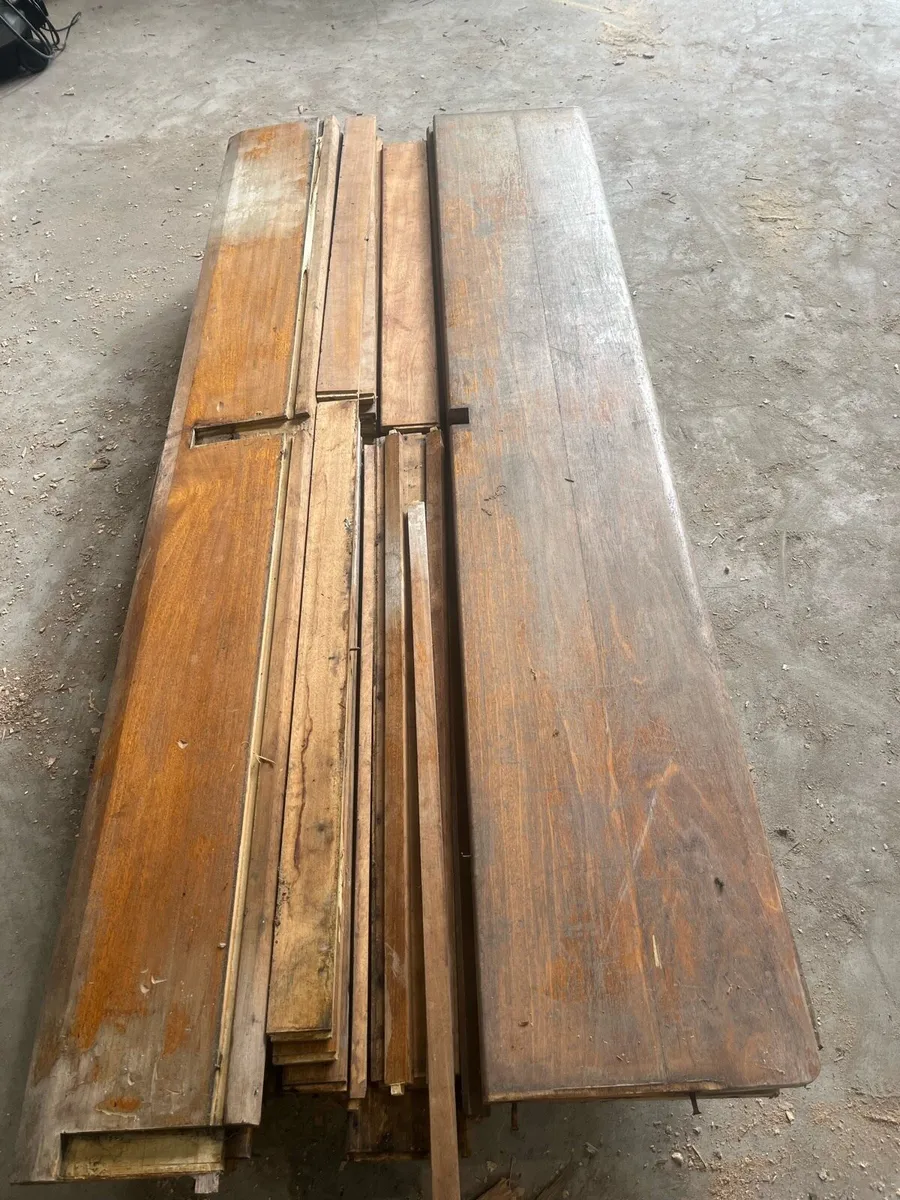 Oak shelves - Image 3