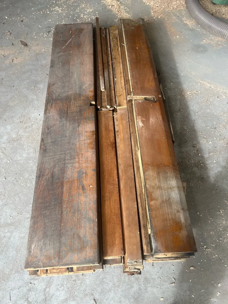 Oak shelves - Image 4
