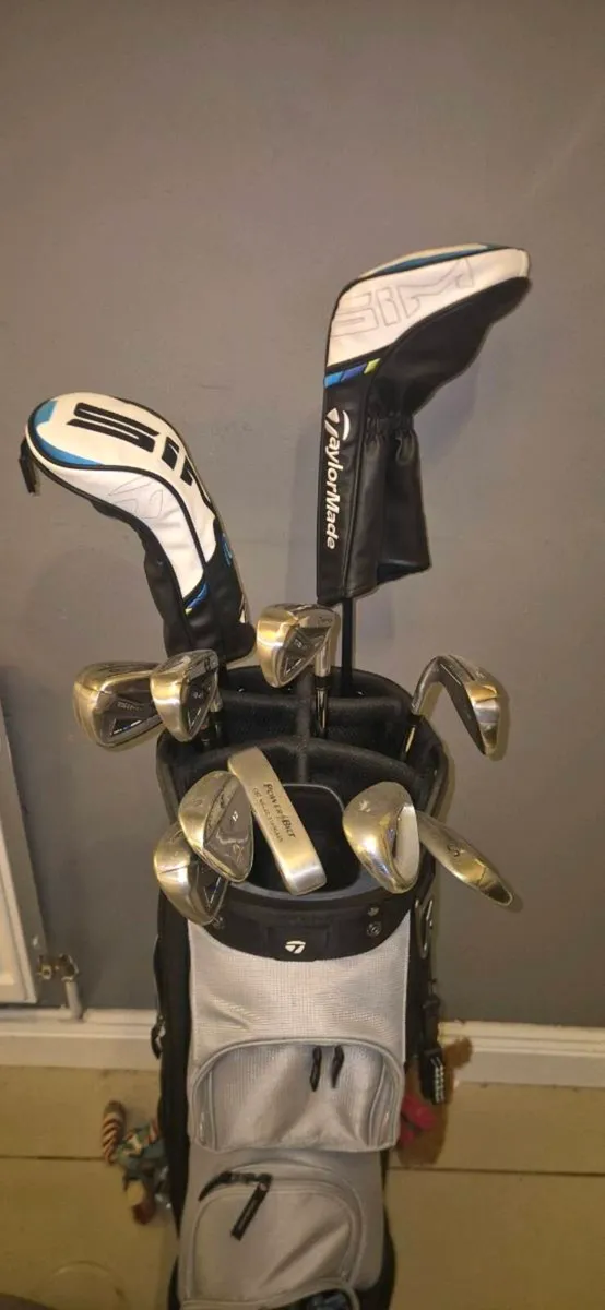 Golf Set - Image 1