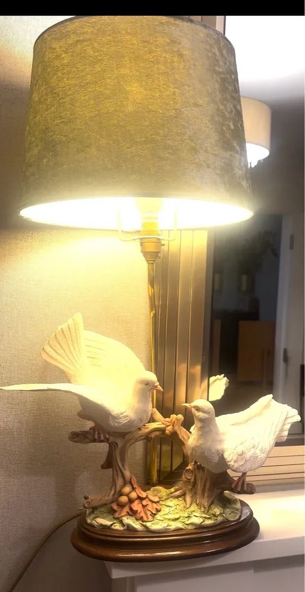 Large vintage double doves table lamp 65cm - Image 1