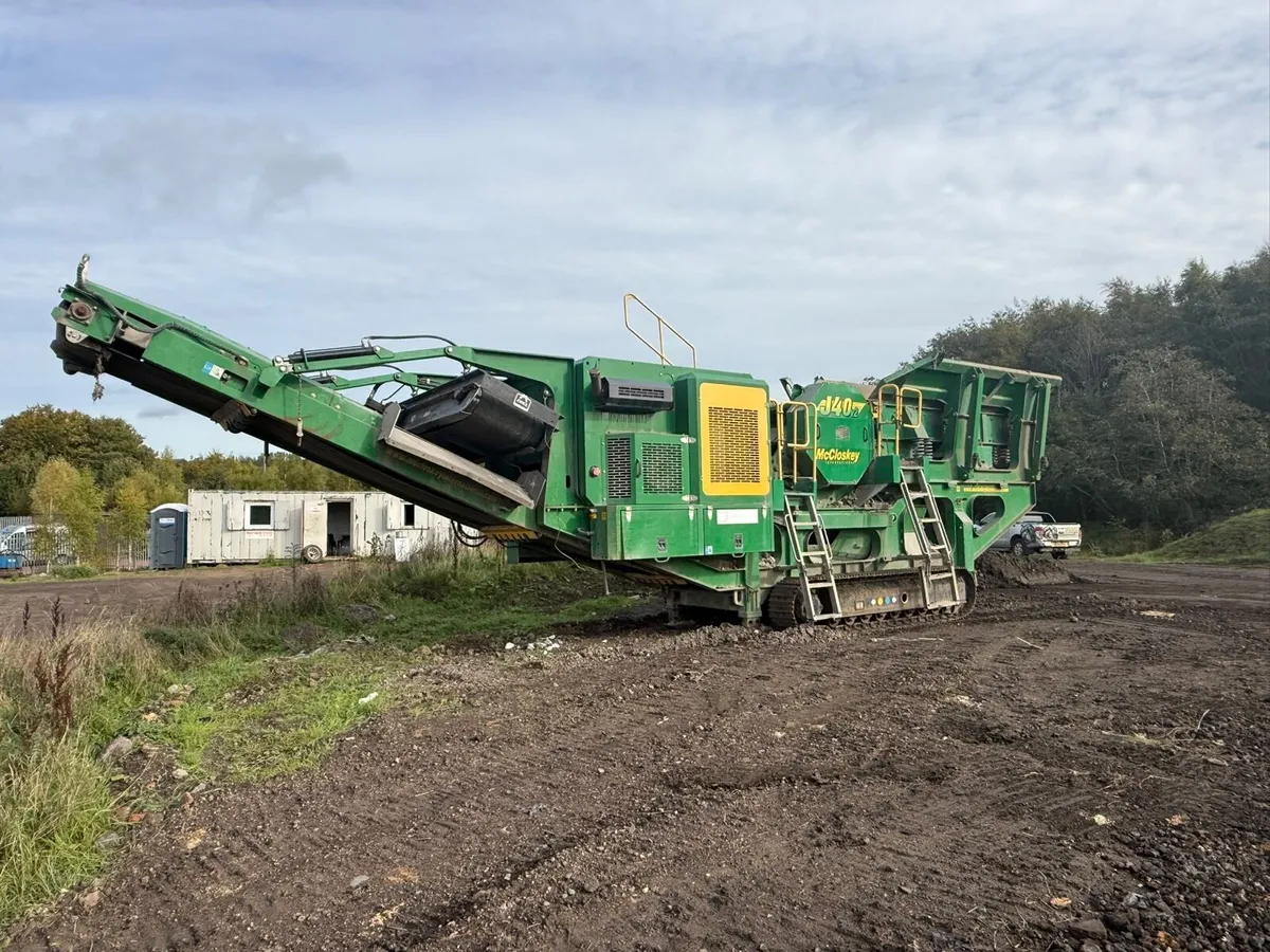 22’ McCloskey J40 Jaw Crusher - Image 1