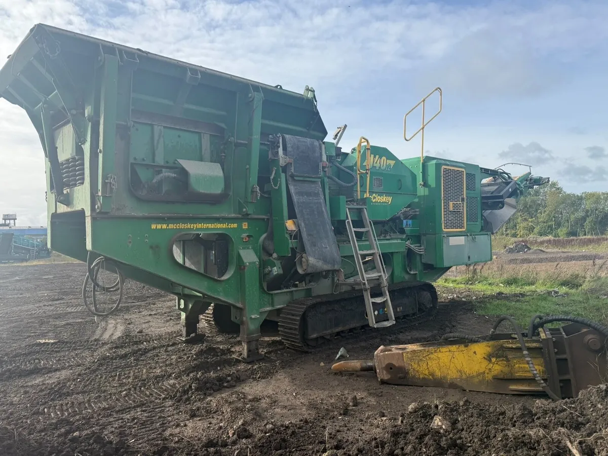 22’ McCloskey J40 Jaw Crusher - Image 2