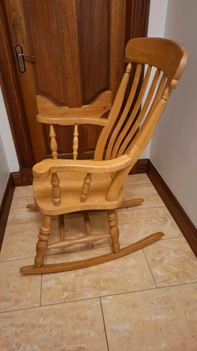 Wooden Rocking chair - Image 3