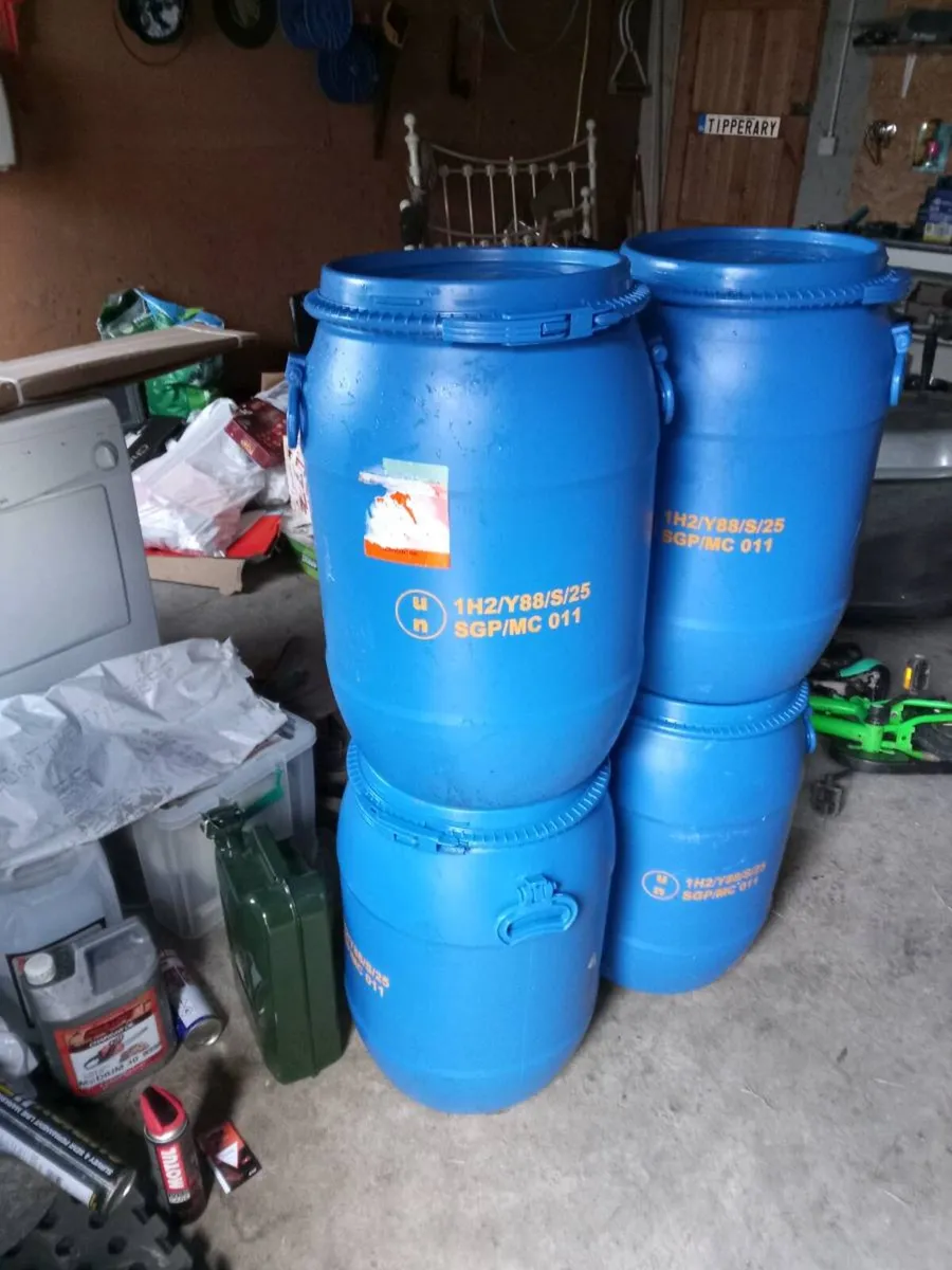 Plastic barrels - Image 4