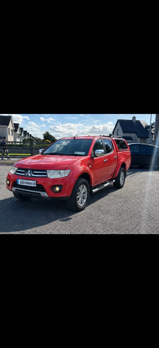 ABSOLUTELY IMMACULATE 2015 2.5 6 SPEED MANUAL