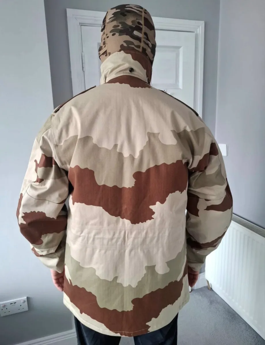 Army desert camo winter insulated jacket. New - Image 4