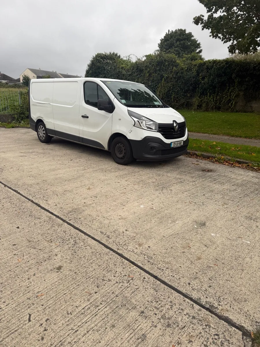 171 Renault Trafic - Image 1