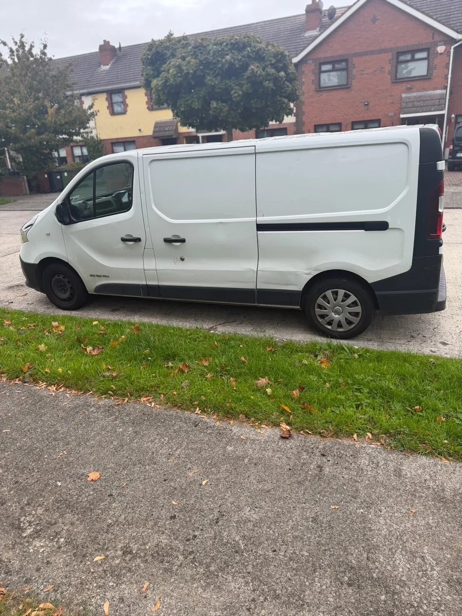 171 Renault Trafic - Image 2