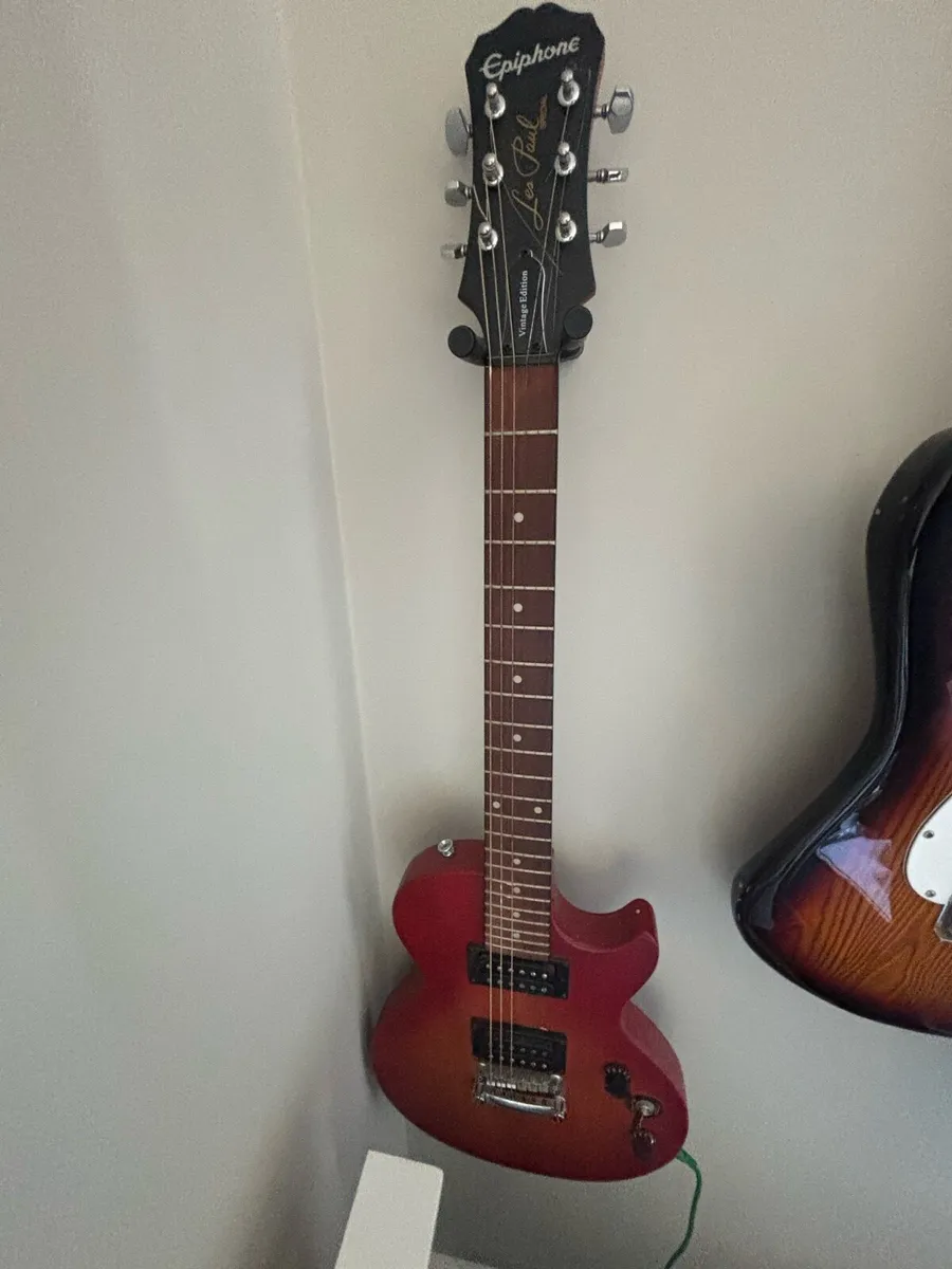 Guitars - Image 1