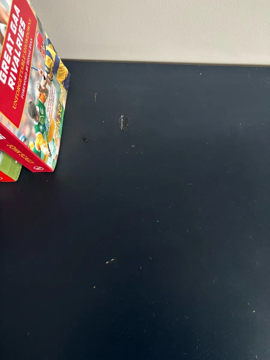 Desk - Image 4
