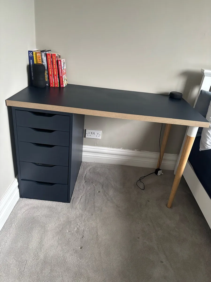 Desk - Image 1