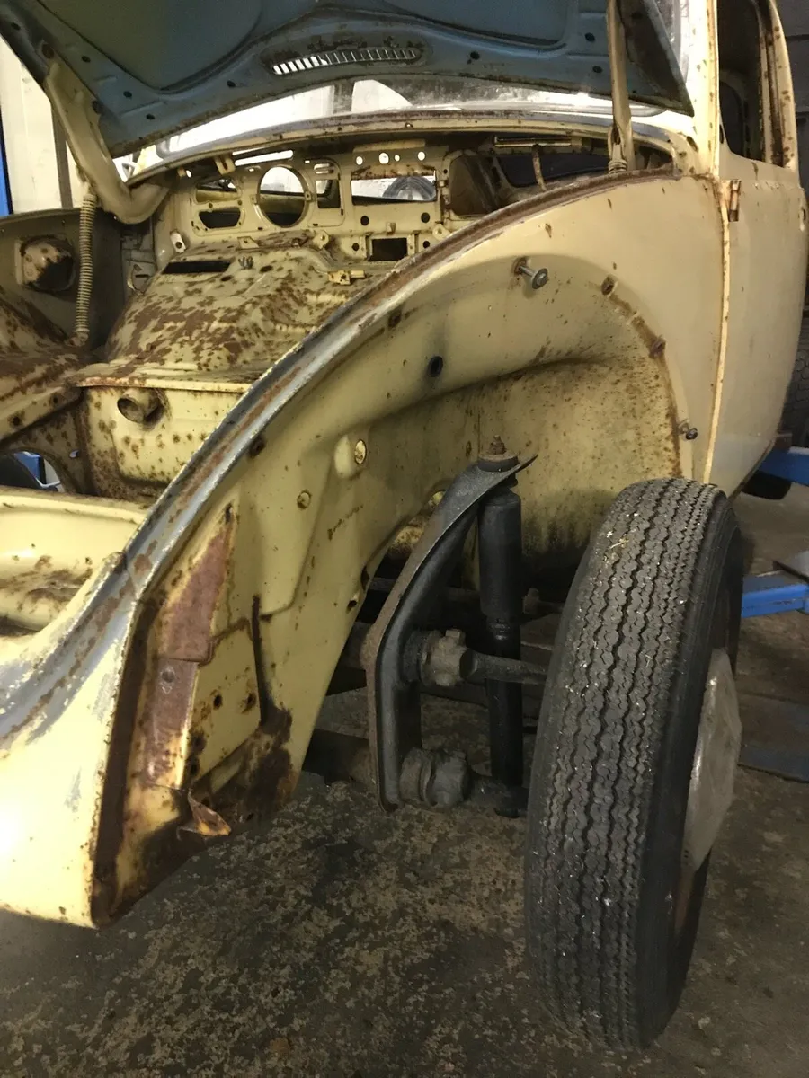 VW Beetle - Rolling Chassis - Image 4