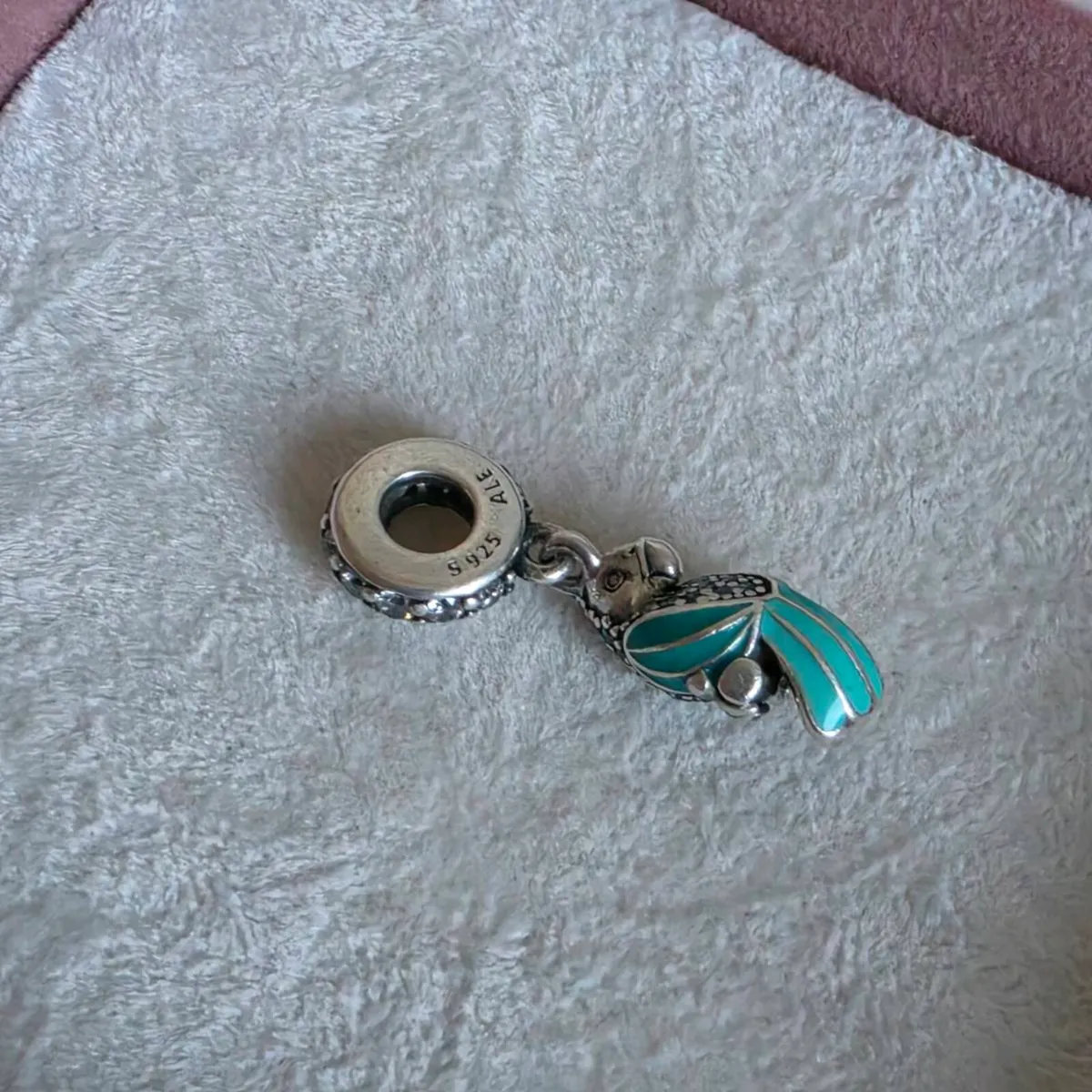 Pando Tropical Parrot dangle charm - Image 1