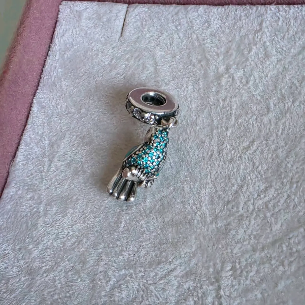 Pando Tropical Parrot dangle charm - Image 2