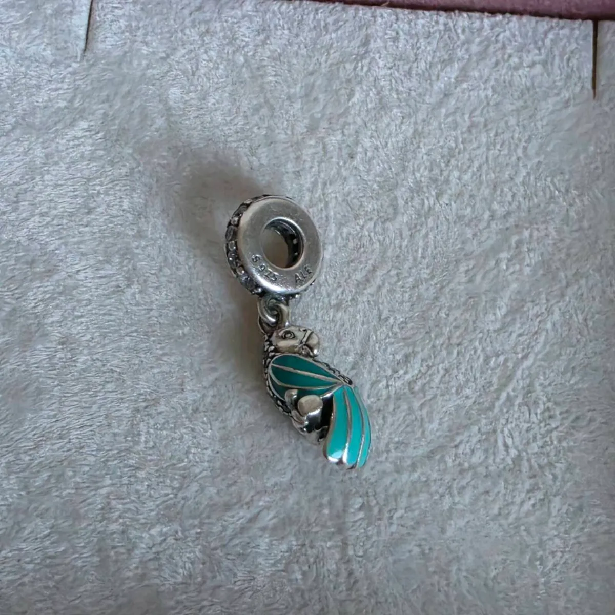 Pando Tropical Parrot dangle charm - Image 4