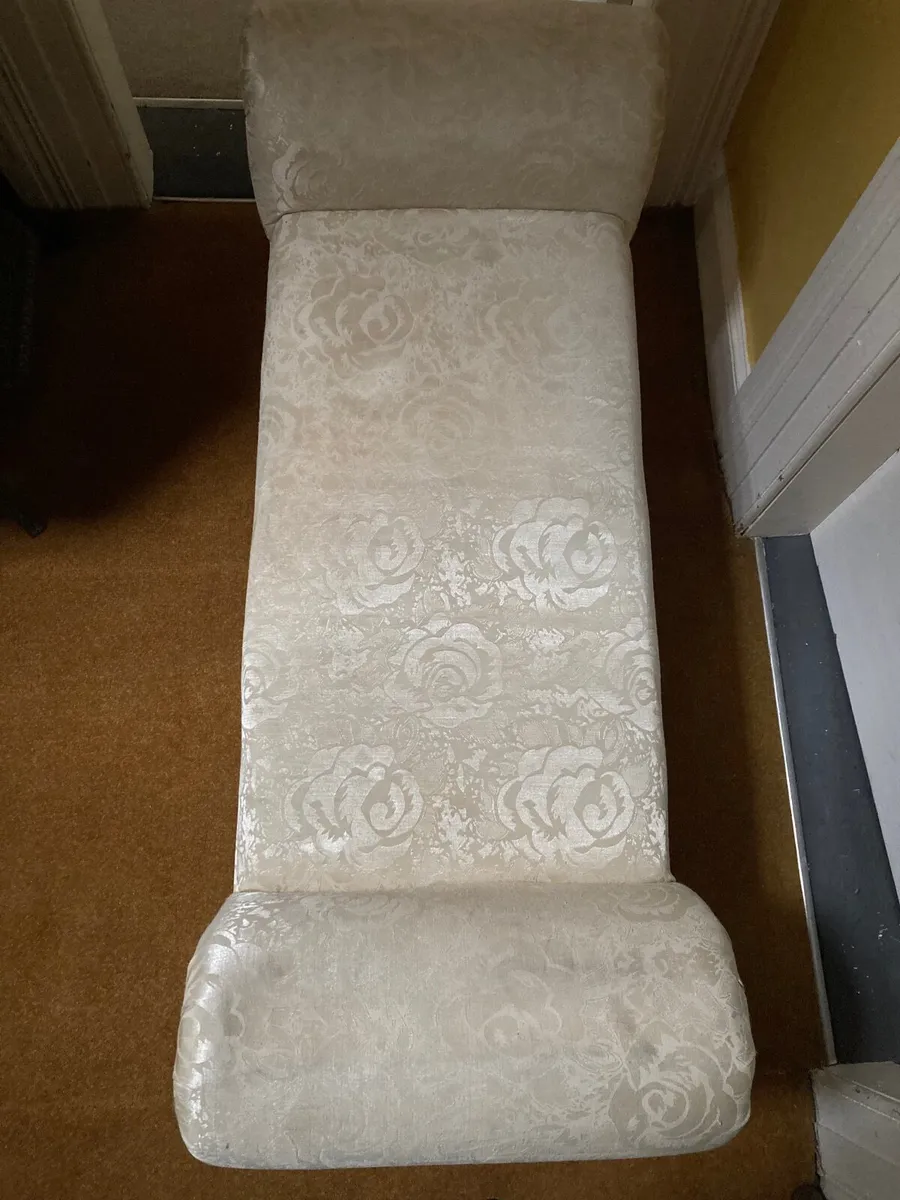 Bedroom bench - Image 3